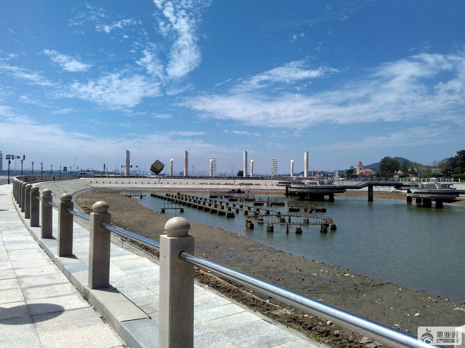 074618swu581uk05010t5u.jpg