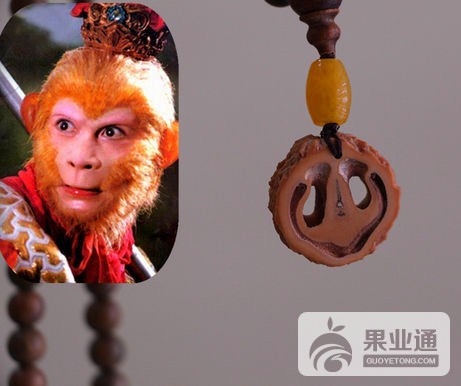 28-猴头核桃剖开后是活脱脱的猴脸.jpg