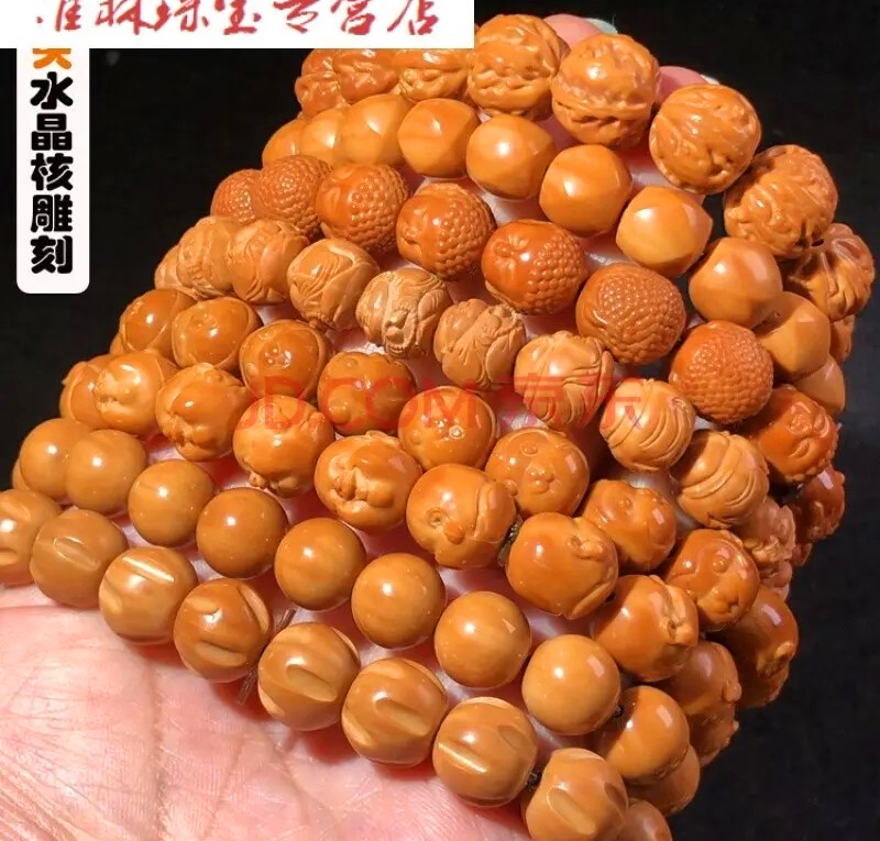 2-水晶核猴头雕刻手串-.jpg